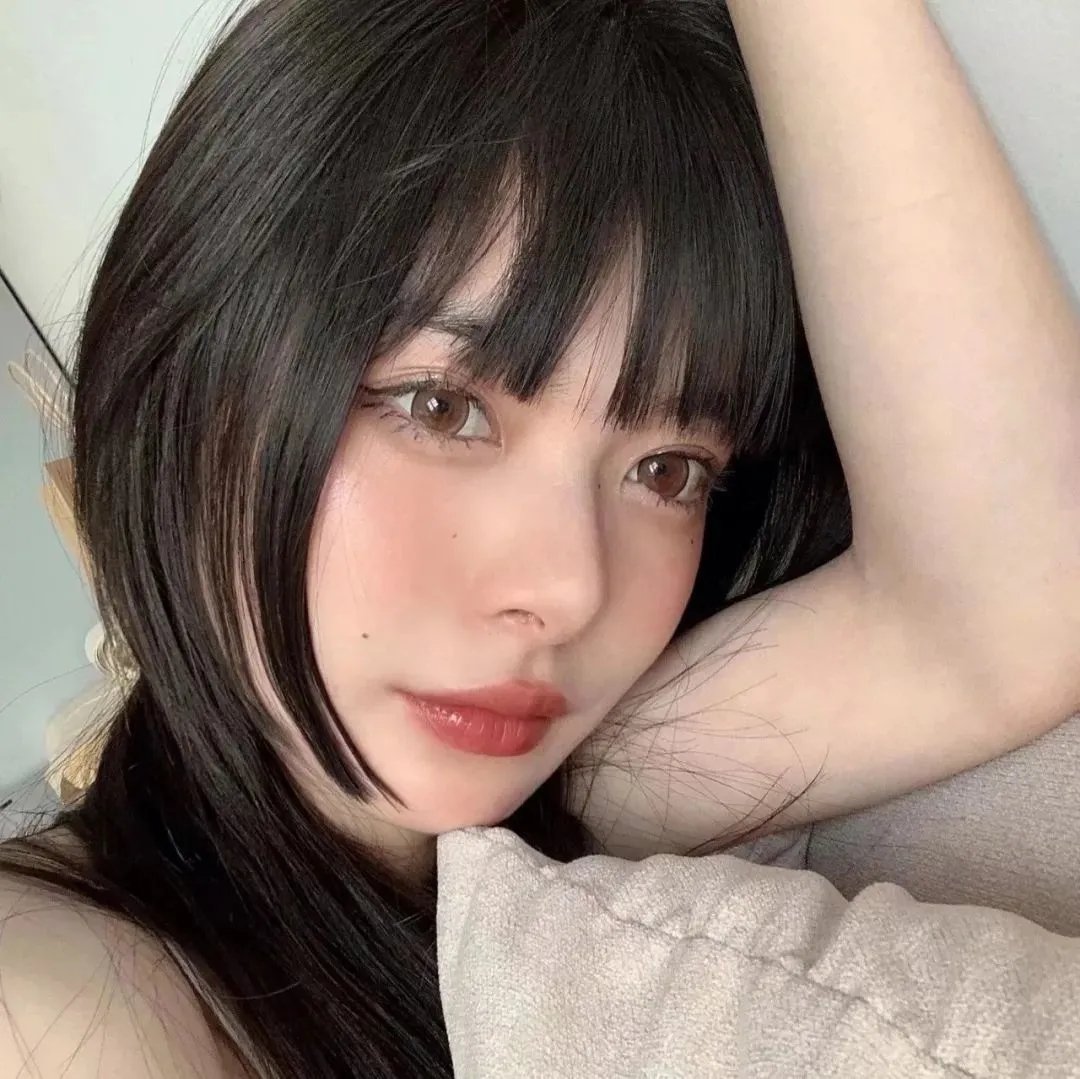 蕾哈娜内衣秀